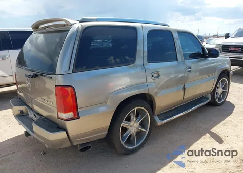 2002 Cadillac Escalade Standard z USA, uszkodzony, nr VIN 1GYEK63N62R229236